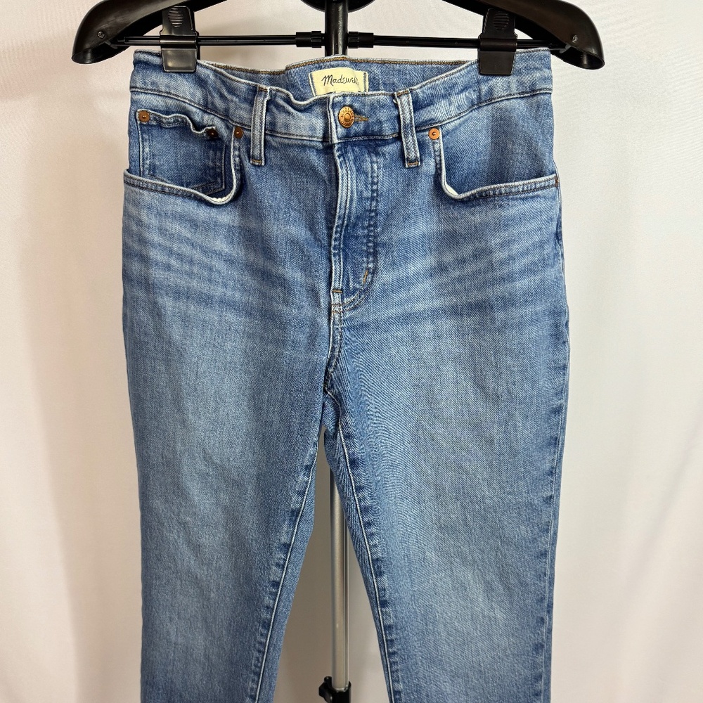 Madewell Straight Leg Jeans in Light Blue Wash